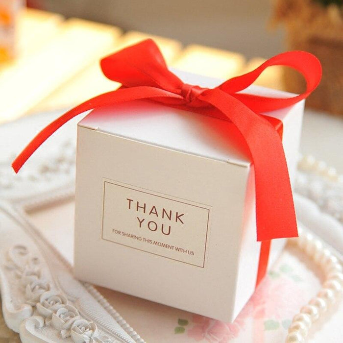 European Elegance Candy Favor Box: Timeless Touch for Special Occasions