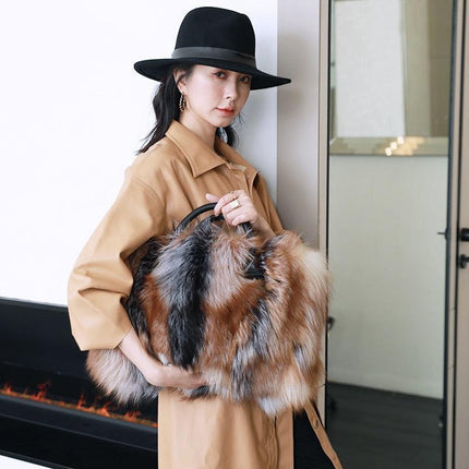 Elegant Silver Fox Fur and Cowhide Tote Bag - A Stylish Statement for Fashion-Forward Women