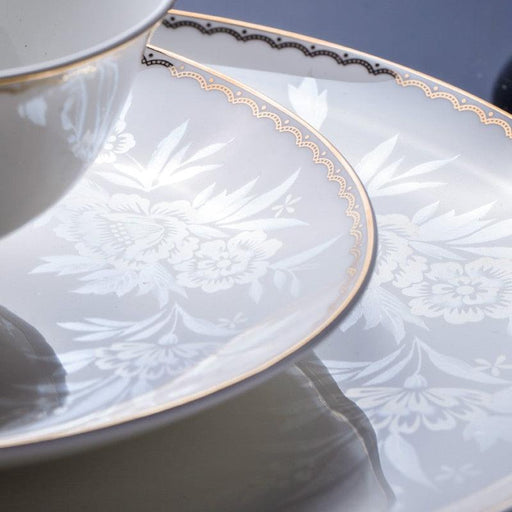 Sophisticated 60-Piece Premium Porcelain Dinner Set with Timeless Glazed Finish