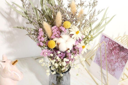 Dried Floral Elegance: Nature's Charm Arrangement Set for Home Decor and Photography