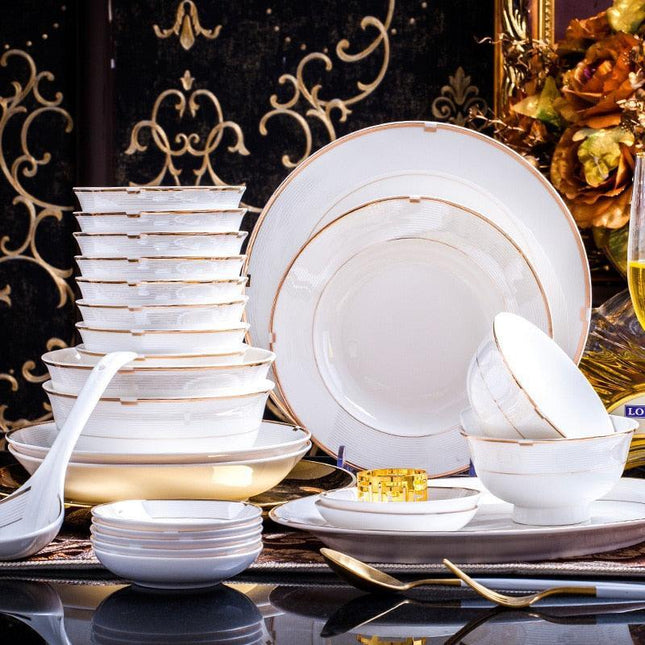 Elegant Oriental Porcelain 60-Piece Dining Set for Luxurious Table Settings