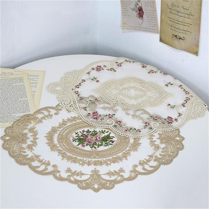 Luxe Lace-Adorned Dining Placemats - Elevate Your Dining Experience