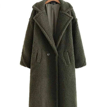 Chic Winter Luxury: Plush Faux Fur Teddy Coat with Fashionable Pockets