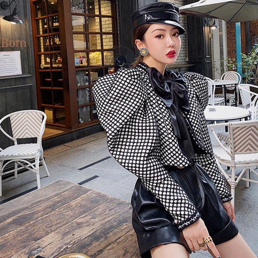 Exquisite Ruched Plaid Coat: Luxury Statement Piece for Discerning Fashion