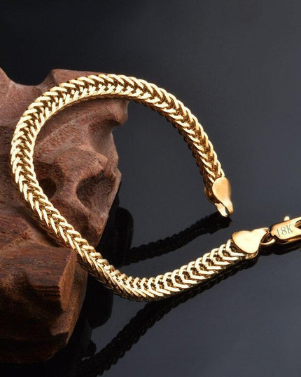 Sophisticated 18k Gold Snake Chain Bracelet - Dazzling Glossy Finish for Any Occasion