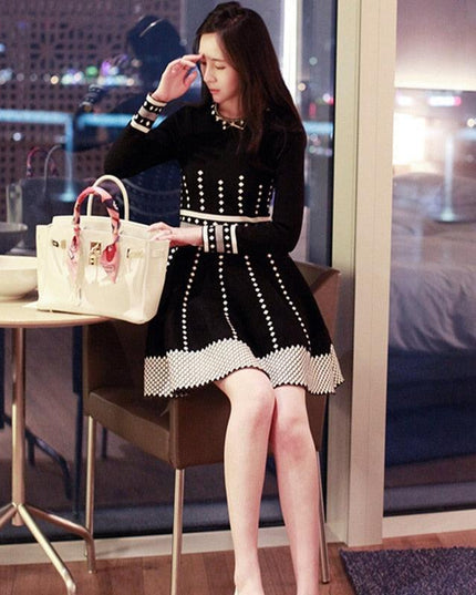 Timeless Elegance: Black Knit Pleated Dress with Korean Influence