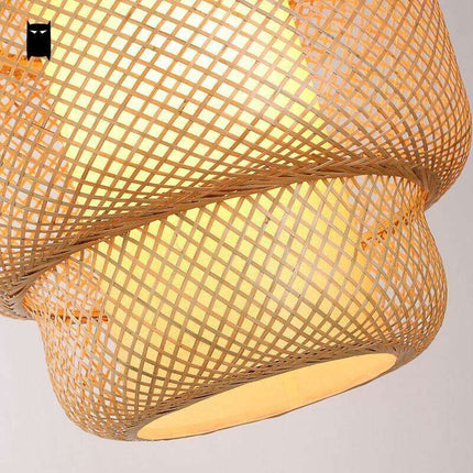 Organic Elegance: Artisan Handwoven Bamboo Rattan Pendant Light