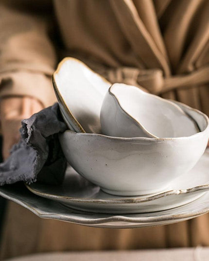 Scandinavian Inspired Ceramic Dining Set for 2-4 Guests