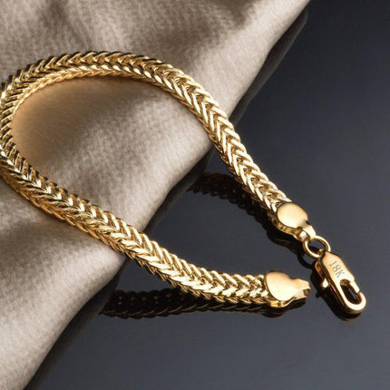 Sophisticated 18k Gold Snake Chain Bracelet - Dazzling Glossy Finish for Any Occasion