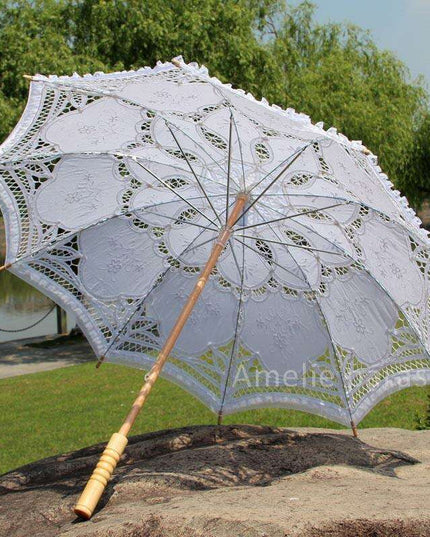 Chic Victorian Lace Sunshade: Timeless Elegance for Events and Photography