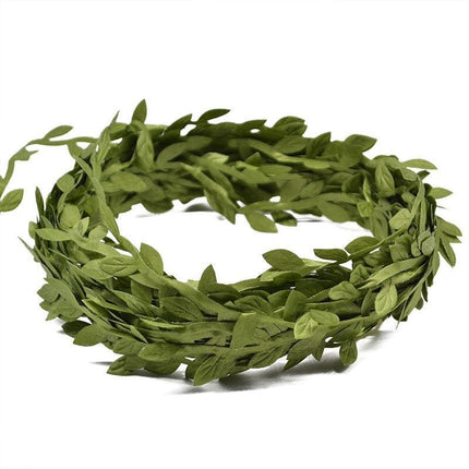 Lush Green Silk Leaf Garland - 10 Meters for Elegant Home Decor and Creative Crafts