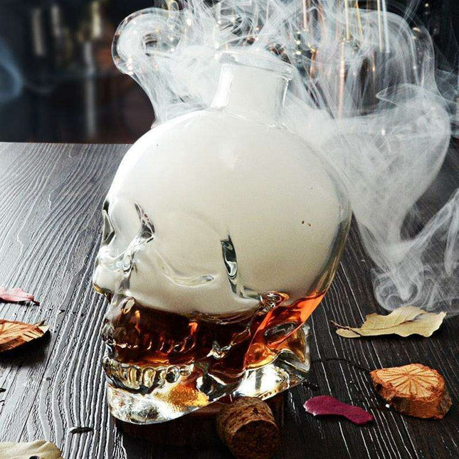 Spooky Crystal Skull Shot Glass - Perfect for Unforgettable Celebrations!