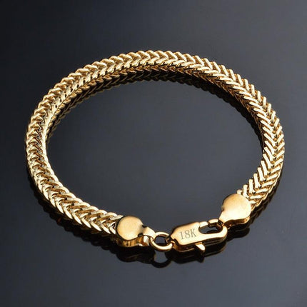 Sophisticated 18k Gold Snake Chain Bracelet - Dazzling Glossy Finish for Any Occasion