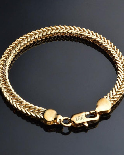 Sophisticated 18k Gold Snake Chain Bracelet - Dazzling Glossy Finish for Any Occasion