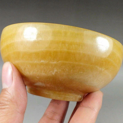 Hand-Carved Yellow Jade Tea Bowl - Luxurious Topaz Teacup for Tea Aficionados - Très Elite