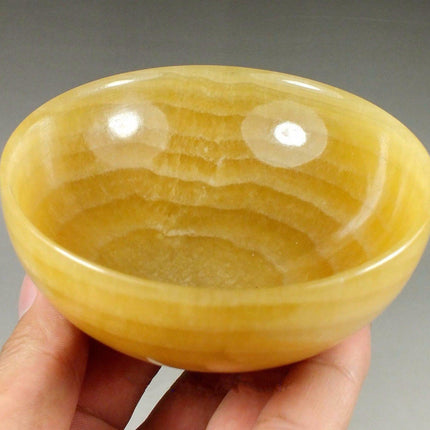Hand-Carved Yellow Jade Tea Bowl - Luxurious Topaz Teacup for Tea Aficionados - Très Elite
