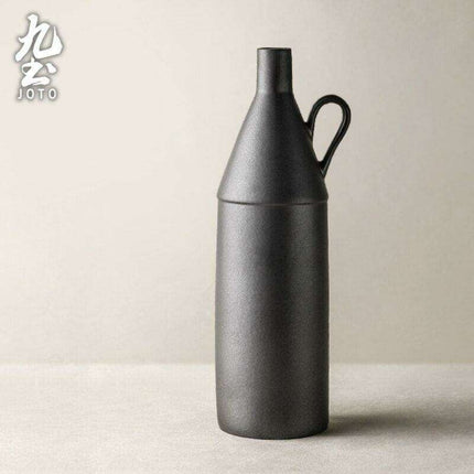 Handcrafted Modern Japanese Ceramic Vase - Unique Home Decor Accent - Très Elite