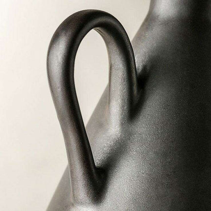 Handcrafted Modern Japanese Ceramic Vase - Unique Home Decor Accent - Très Elite