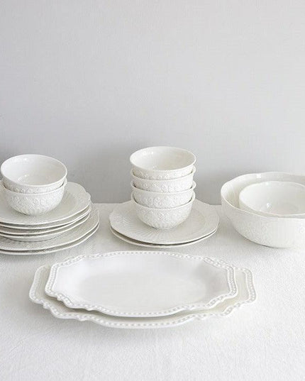 Sophisticated Ceramic Dinnerware Set for Unforgettable Dining Moments