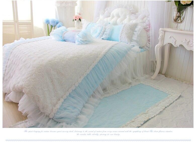 Elegant White Wedding Duvet Cover Sets with 3D Rose Pattern for a Luxurious Bedroom Retreat