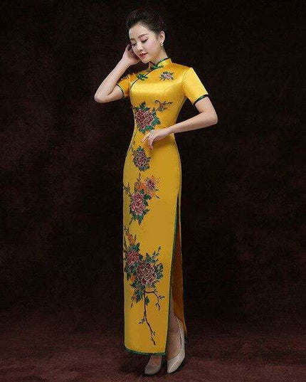Elegance Redefined: Stunning Floral Cheongsam Dress for Special Occasions