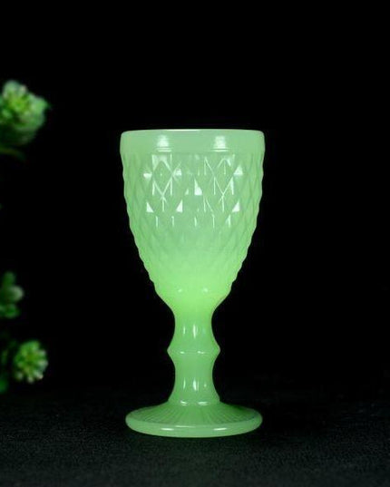 Jade Elegance Dining Set: Handcrafted Luxury for the Discerning Palate