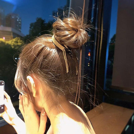 Glamorous Rhinestone Hair Claw and Headband Ensemble with Chic Tassels