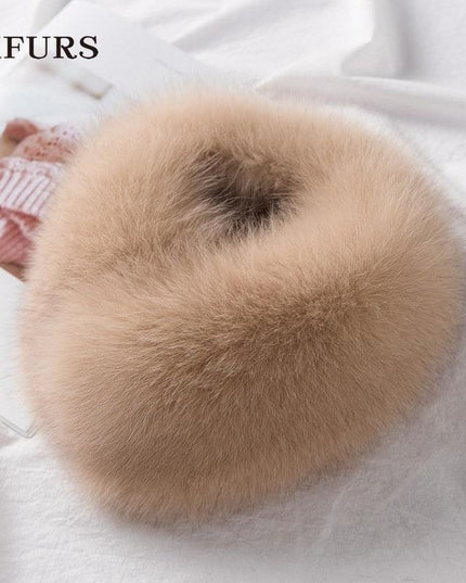 Luxurious Faux Fox Fur Collar Scarf with Magnetic Closure - Stylish Winter Accessory for Women