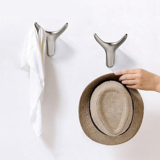 Elegant Bull Head Wall Hook with Diverse Finishes for Stylish Organization