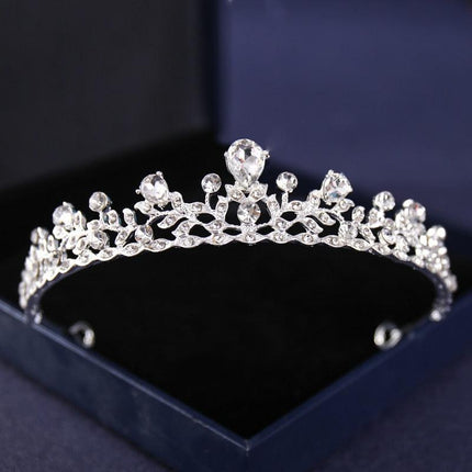 Elegant Silver Rhinestone Tiara - Glamorous Hair Accessory for Special Occasions