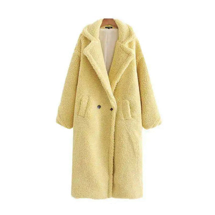 Chic Winter Luxury: Plush Faux Fur Teddy Coat with Fashionable Pockets