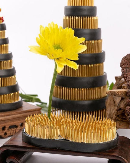 Ikebana Elegance: Exquisite Japanese Kenzan Floral Arrangement Toolset