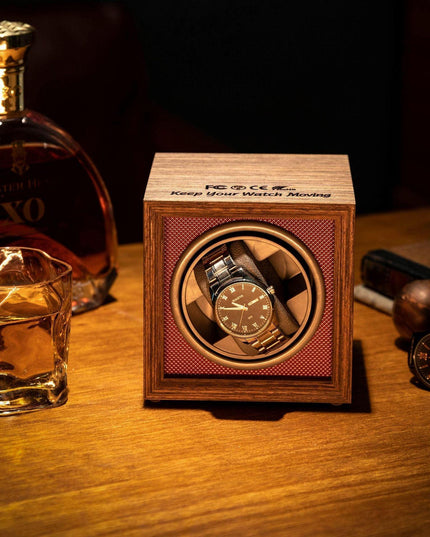 Elegant Wooden Watch Winder with Smart Technology for Optimal Timepiece Maintenance