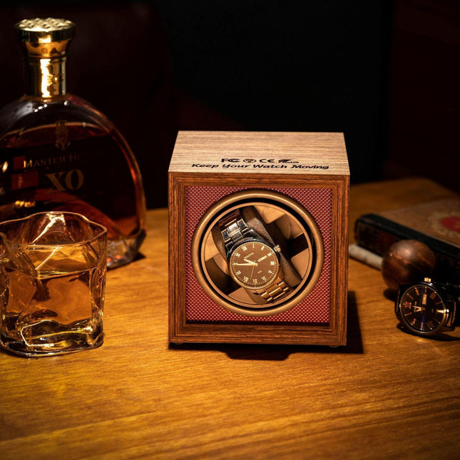Elegant Wooden Watch Winder with Smart Technology for Optimal Timepiece Maintenance
