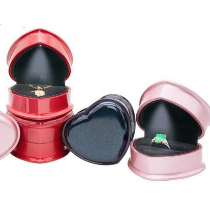 Romantic LED Heart Jewelry Organizer: The Perfect Display for Your Wedding Rings and Earrings