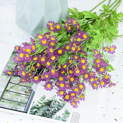 Chamomile Charm - Enchanting 30 Mini Bloom Bouquet