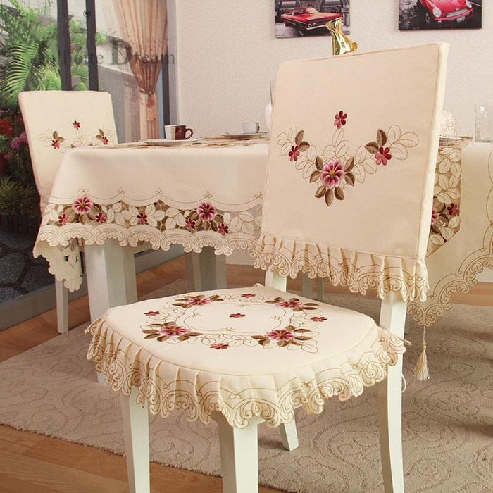 European Garden Embroidered Floral Tablecloth - Elegant Dining Upgrade