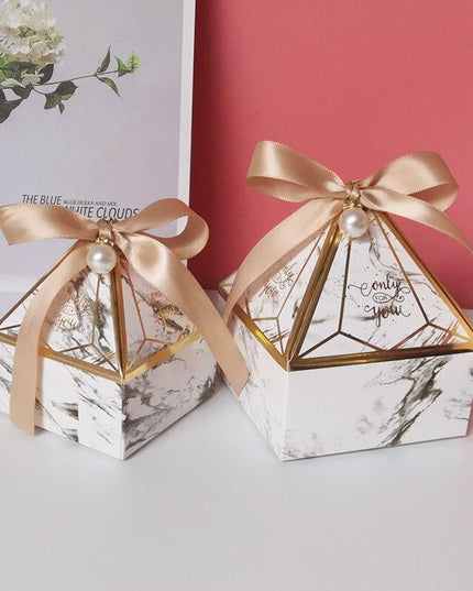 Chic Gemstone Gift Box Set with Decorative Ribbon and Pearl Accents - Ideal for Celebrations