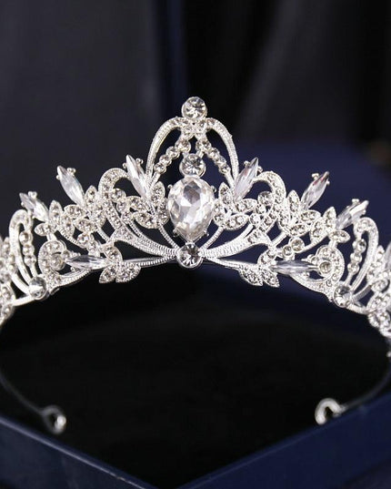 Elegant Silver Rhinestone Tiara - Glamorous Hair Accessory for Special Occasions