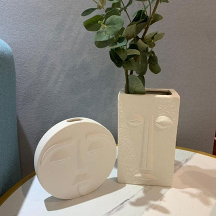 Scandinavian Charm Ceramic Vase: A Harmonious Blend of Style and Sophistication
