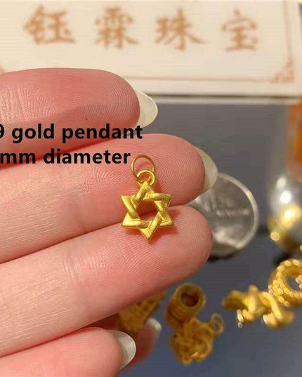 Glistening Floral Starburst 24K Gold Necklace - A Timeless Treasure