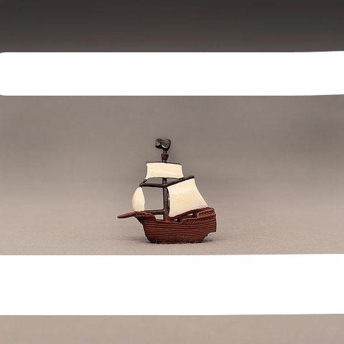 Oceanic Charm: Vintage Sailboat Model Figurine