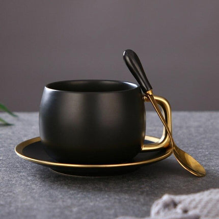 Luxurious Elegance: Black and Gold Marble Coffee Mug Set
