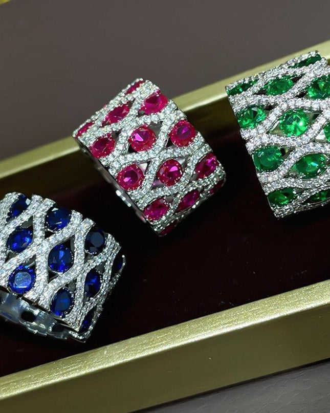 Elegant Tri-Gemstone Ring: Opulent 18K White Gold Plating