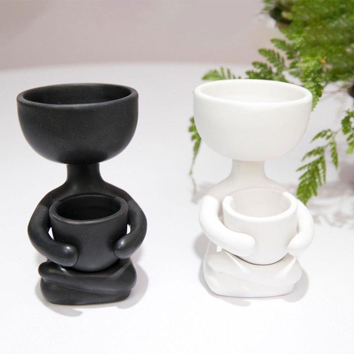Whimsical Humanoid Ceramic Planter: A Stylish Accent for Contemporary Spaces