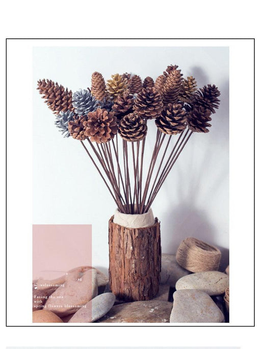 Pine Cone & Dried Flower Bunch - Exquisite Scandinavian Home Decor Piece with Festive Flair
