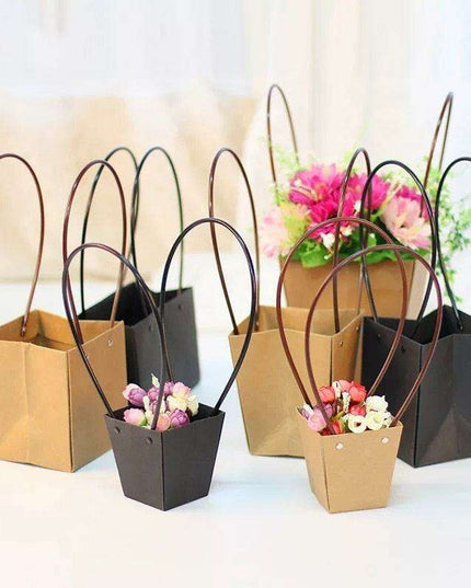 Eco-Friendly Floral Kraft Paper Gift Bag - Chic & Sustainable Gifting Solution