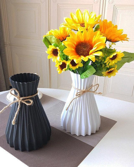 Durable Decorative Plastic Vases: Elegant and Functional for All Events