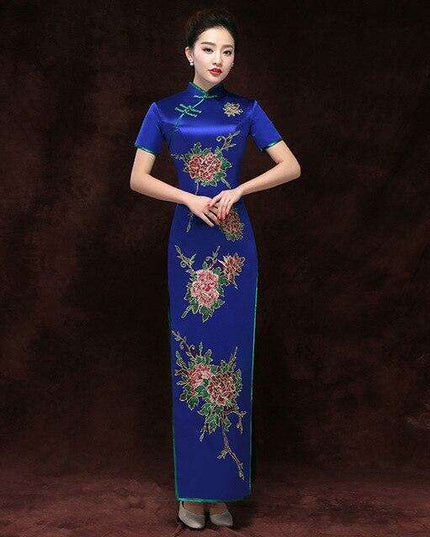 Elegance Redefined: Stunning Floral Cheongsam Dress for Special Occasions