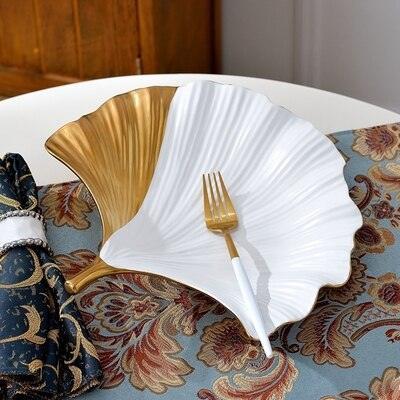 Leaf-Inspired Elegant Ceramic Plate Set for Sophisticated Dining and Home Accents